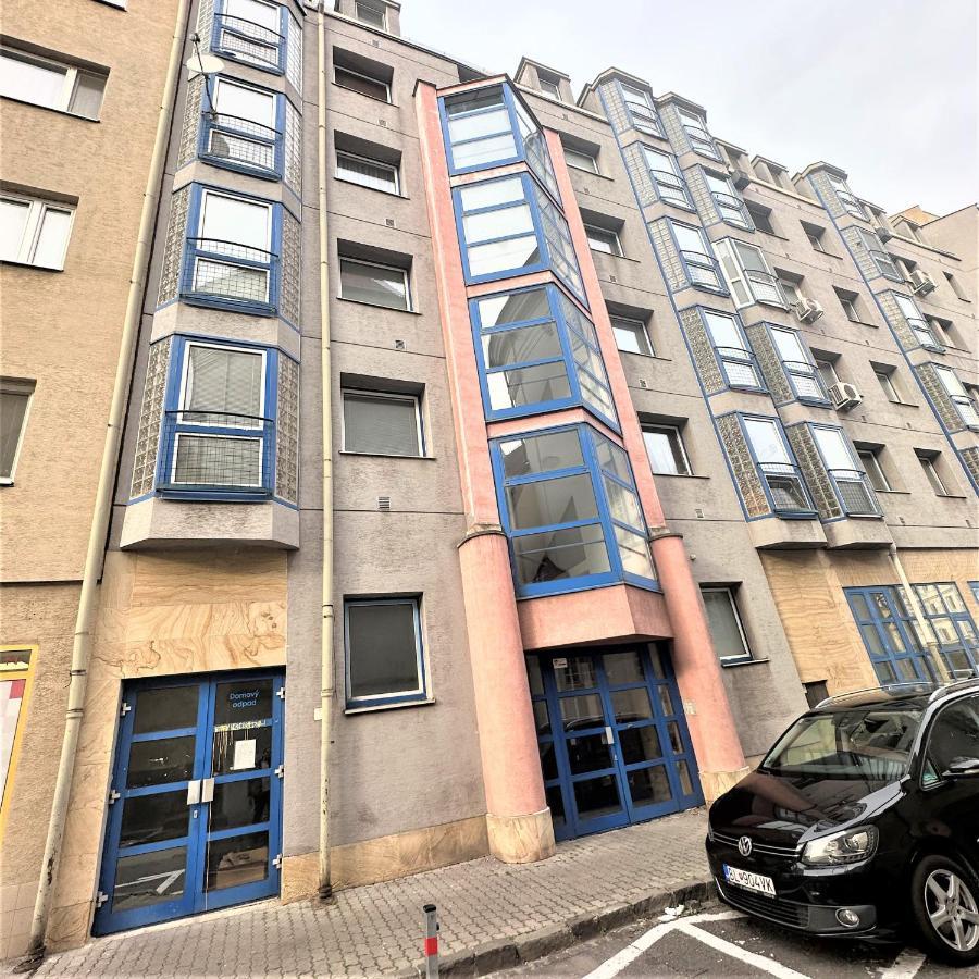 Apartment Simona - Old Town Bratislava Ngoại thất bức ảnh